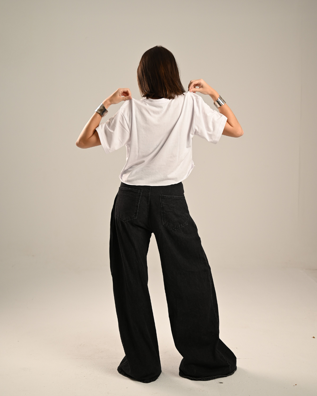 Luxury Caviar | Oversize Fit | Short Sleeve Crop Top